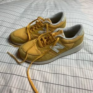 New Balance Mustard Yellow 420 Sneakers Trainers
